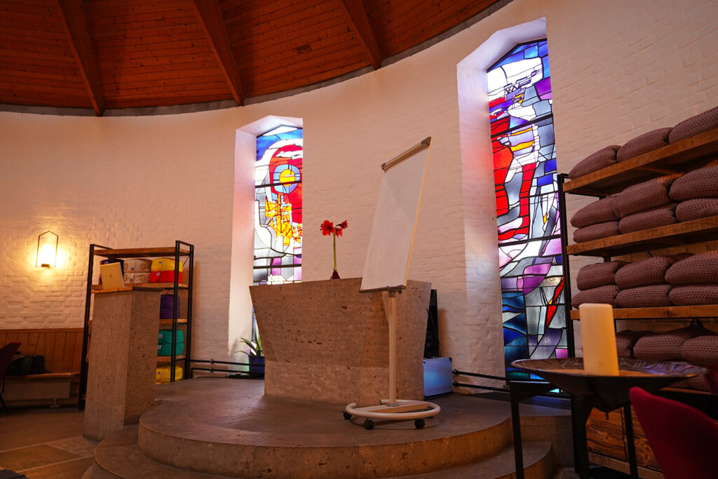 Seminarausstattung im Seminarraum Erfahrungsreich Kelheim