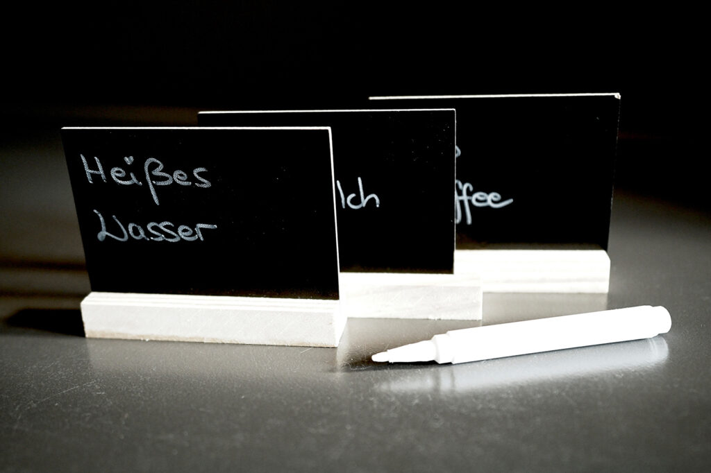 Schilder für Beschriftung im Erfahrungsreich Kelheim